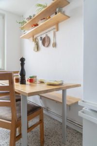 Küche Esstisch mit klappbarer Sitzbank